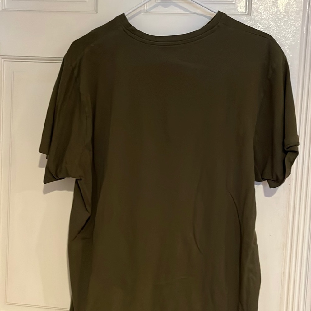 camo green t shirt